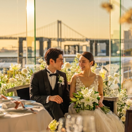 Ｔ’ＳＵＫＩ　ｓｕｒ　ｌａ　ｍｅｒ（ツキ　シュール　ラ　メール）：【フォトジェニック婚】絶景スポットで撮影体験付き会場見学
