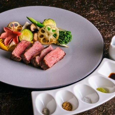 ＴＡＢＬＥ　９　ＴＯＫＹＯ　Ｗ（品川プリンスホテル内）：7月BIG《絶景×贅沢国産牛試食》50万特典＆憧れドレス試着
