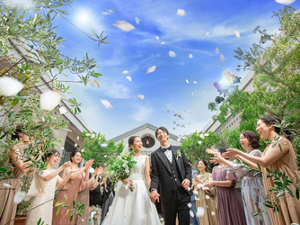 熊本ホテルキャッスル チャペル(挙式後は青空の下でアフターセレモニーを)画像 2-2