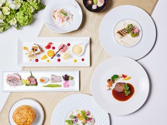 鹿児島サンロイヤルホテル 料理・ケーキ画像 2-2