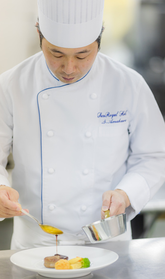 鹿児島サンロイヤルホテル 料理・ケーキ画像 2-1