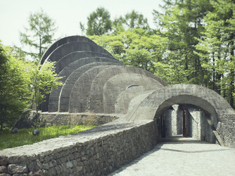 星野リゾート 軽井沢ホテルブレストンコート 教会(石の教会 内村鑑三記念堂)画像 2-2