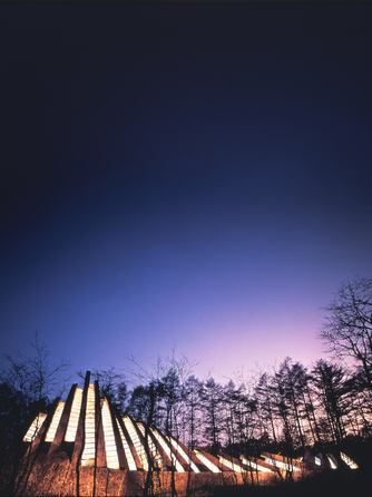 星野リゾート 軽井沢ホテルブレストンコート 教会(石の教会 内村鑑三記念堂/キャンドルW)画像 2-2