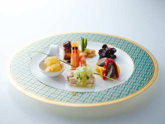 ホテルニューオータニ大阪 料理・ケーキ1画像 1-2