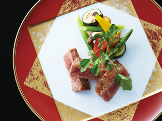 ホテルニューオータニ大阪 料理・ケーキ2画像 1-2