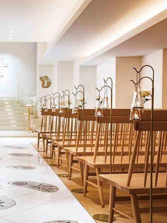 ホテルニューオータニ大阪 チャペル(天使のチャペル「エンジェルズ・アイ」)画像 1-2