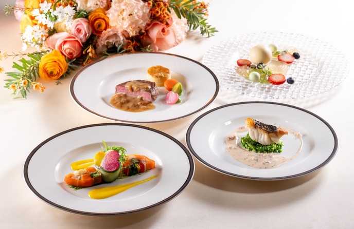 リーガロイヤルホテル東京 料理・ケーキ1画像 1