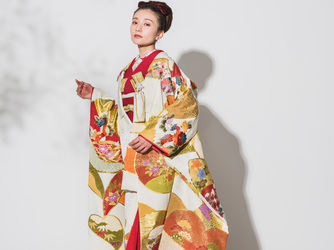 ホテルメトロポリタン エドモント 衣裳画像 2-3