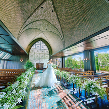 横浜迎賓館 セレモニースペース(創業77年時代をこえて紡がれるふたりらしさ)画像 2-3