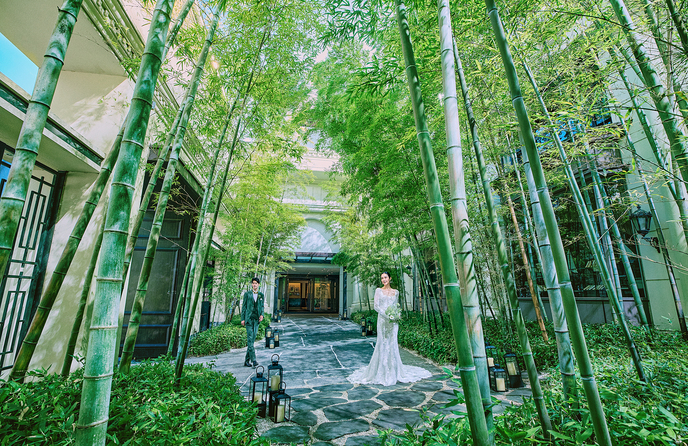 横浜迎賓館 セレモニースペース(創業77年時代をこえて紡がれるふたりらしさ)画像 1