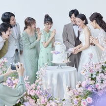 アルカンシエル luxe mariage 名古屋 エクラ|シャンデリア輝く白×光の会場画像 2-2