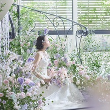 アルカンシエル luxe mariage 名古屋 エクラ|らせん階段シャンデリアで魅せる画像 2-3