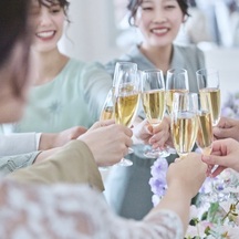 アルカンシエル luxe mariage 名古屋 エクラ|らせん階段シャンデリアで魅せる画像 2-2