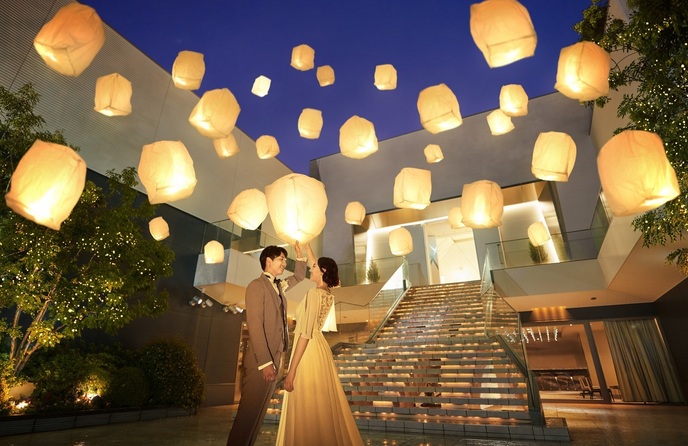 アルカンシエル luxe mariage 名古屋 セレモニースペース(ライトアップで幻想的なナイトウエディング)画像 1