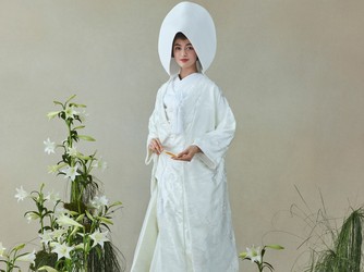 KKRホテル大阪 衣裳画像 2-1