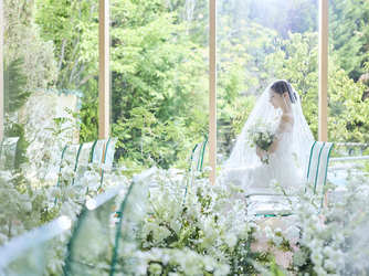 アールベルアンジェMie チャペル(両サイドが全面ガラス張りの解放感)画像 2-3