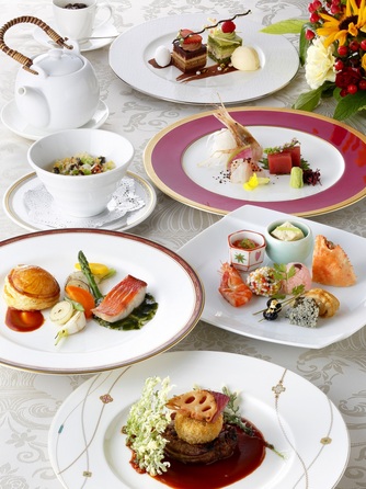 札幌ガーデンパレス 料理・ケーキ画像 1-2