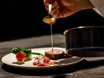 ホテルニューオータニ佐賀 料理・ケーキ1画像 2-1