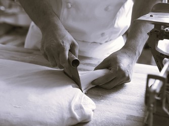 ホテルニューオータニ佐賀 料理・ケーキ4画像 2-3