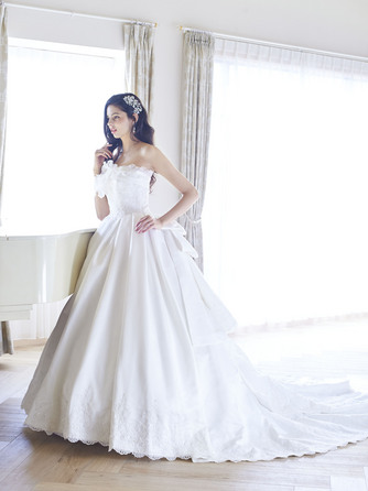 L'celmo 熊本(エルセルモ熊本) 衣裳2画像 2-1