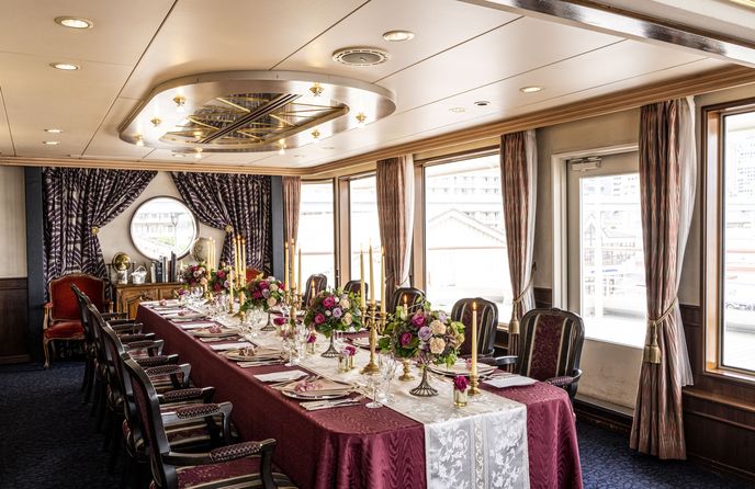 シンフォニークルーズウェディング 家族婚 プライベートデッキ付【エロイカ】画像 1