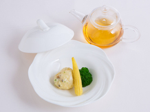 ホテルグランドヒル市ヶ谷 料理・ケーキ1画像 2-3