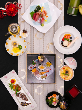 ホテルグランドヒル市ヶ谷 料理・ケーキ2画像 1-2