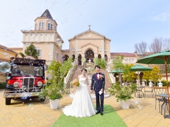 ピアザ ララ ルーチェ セレモニースペース(《アットホームな雰囲気で》広場人前式)画像 1-2