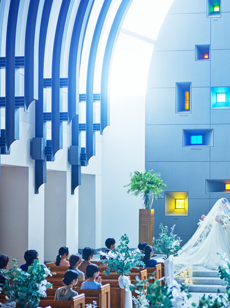 デュオ・グランシャリオ チャペル(柔らかな光が降り注ぐ県内最大級のチャペル)画像 1-1