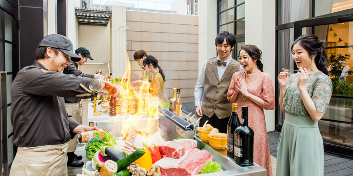 スイート ヴィラ シーンズ シェフの料理演出画像 1