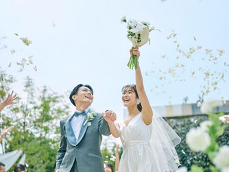 リアン トゥール セレモニースペース(選べる挙式:開放的なガーデンで誓う挙式)画像 2-3