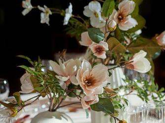 フェリスクレール 【和風】艶やかな着物と繊細な花々画像 2-2