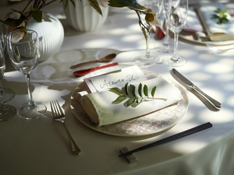 フェリスクレール 【和風】艶やかな着物と繊細な花々画像 2-3