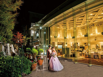 迎賓館TOKIWA/新潟縣護國神社 ナイトウエディングのドラマチックなシーン画像 2-3