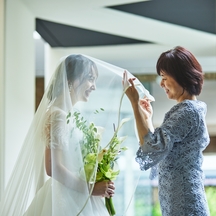 姫路モノリス 旧逓信省姫路別館(HIMEJI MONOLITH) チャペル(白を基調とし、緑に包まれた優美なチャペル)画像 2-4