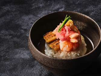 姫路モノリス 旧逓信省姫路別館(HIMEJI MONOLITH) デザイナー監修の美しく記憶に残る料理画像 1-3