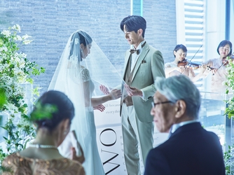 姫路モノリス 旧逓信省姫路別館(HIMEJI MONOLITH) チャペル(白を基調とし、緑に包まれた優美なチャペル)画像 2-4