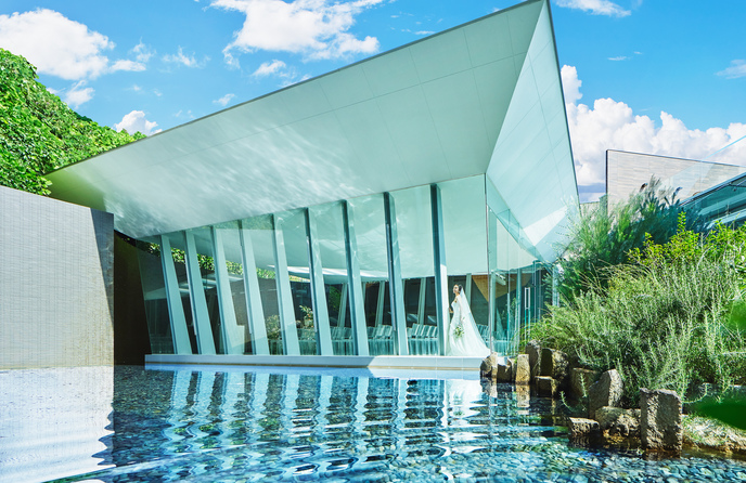 HIROSHIMA MONOLITH(広島モノリス) チャペル(煌めく水上のクリスタルチャペル)画像 1