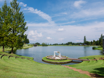 あてま高原リゾート ホテルベルナティオ セレモニースペース(【湖上の挙式】レイクサイド)画像 2-2