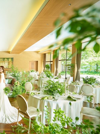 アクアデヴュー佐賀スィートテラス 披露宴会場:シンシア画像 1-2