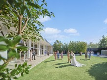 ブランレヴュー宇都宮アクアテラス 緑溢れる貸切会場でカジュアルウエディング画像 2-4