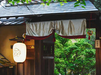 桜鶴苑(おうかくえん) ロビー・エントランス画像 1-2