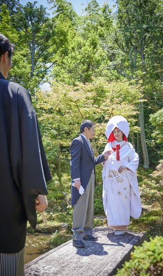桜鶴苑(おうかくえん) セレモニースペース(千二百坪の日本庭園で結ぶ人前式【桜祝言】)画像 2-1