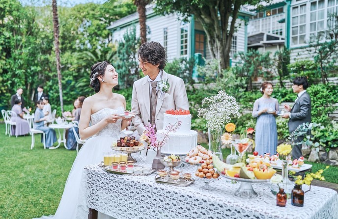 神戸北野サッスーン邸 ガーデンで叶うデザートビュッフェスタイル画像 1