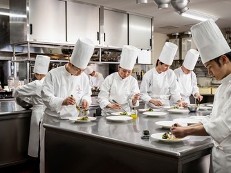 ANAクラウンプラザホテル岡山 料理・ケーキ1画像 2-4