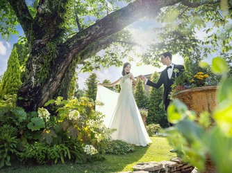 エスプリ・ド・ナチュール(Esprit de Nature) セレモニースペース(四季の緑豊かな大聖堂と洋館で過ごす自然美)画像 2-2