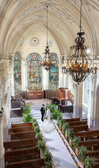 エスプリ・ド・ナチュール(Esprit de Nature) セレモニースペース(四季の緑豊かな大聖堂と洋館で過ごす自然美)画像 2-1