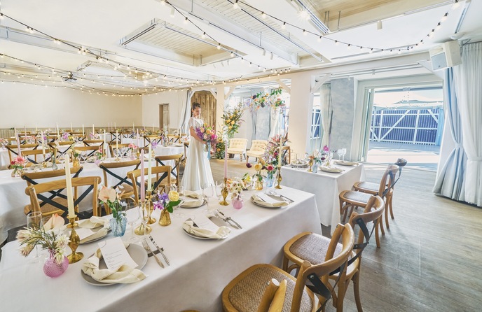 The Secret Home (ザ シークレットホーム) 木の温もりと自然光の中で過ごす特別な空間画像 1