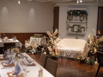 ENCUEIL(アンクィール) 披露宴中のゲストと全テーブルで一緒に食事画像 2-1