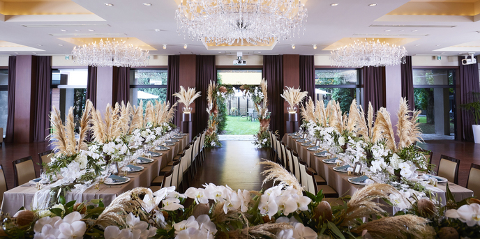 IN THE SUITE(イン ザ スイート) 【THE LIVING】220名まで着席画像 1